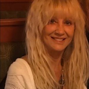 Meet your Posher, Sherry